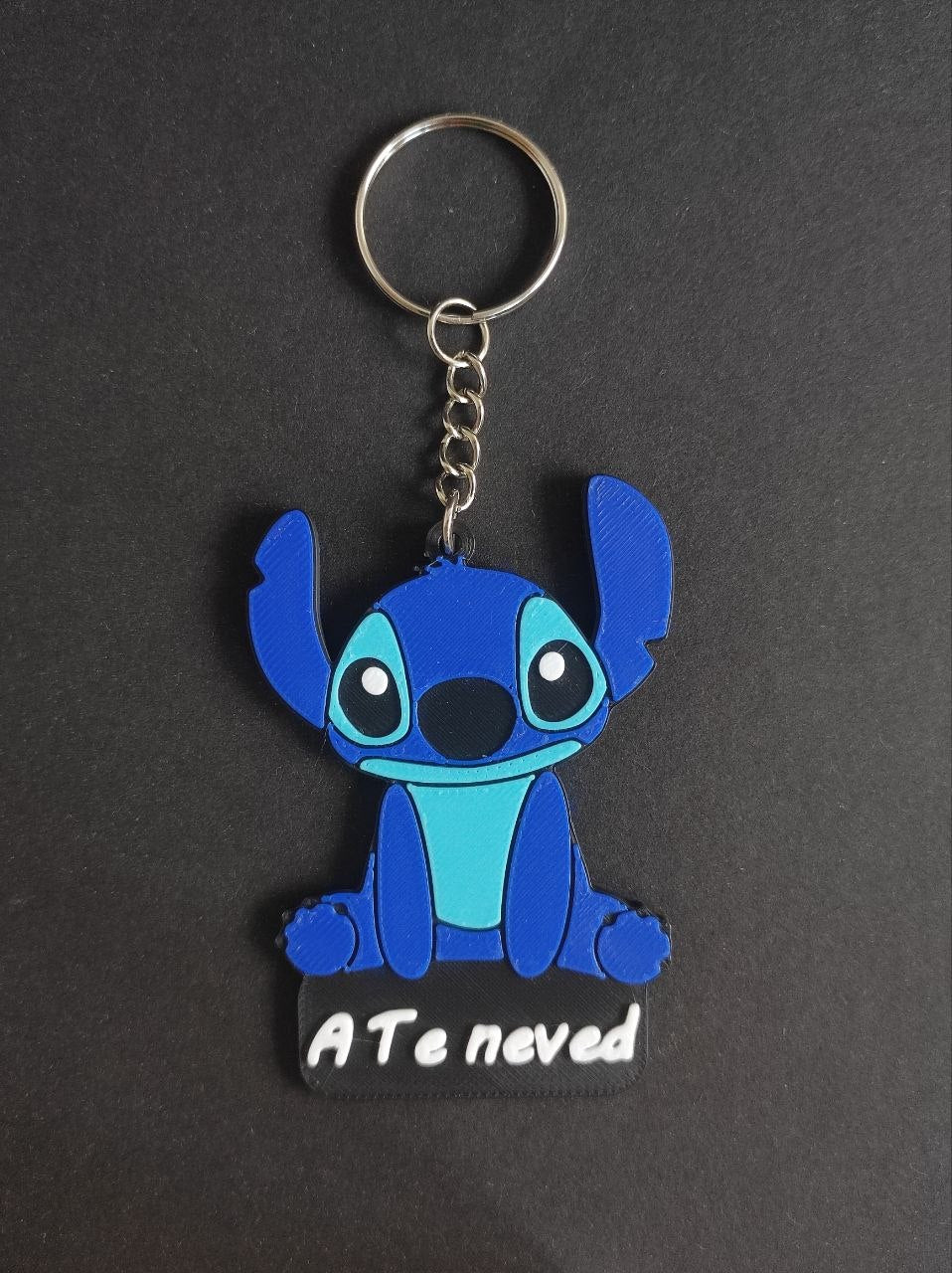 Egyedi neves Stitch kulcstartó